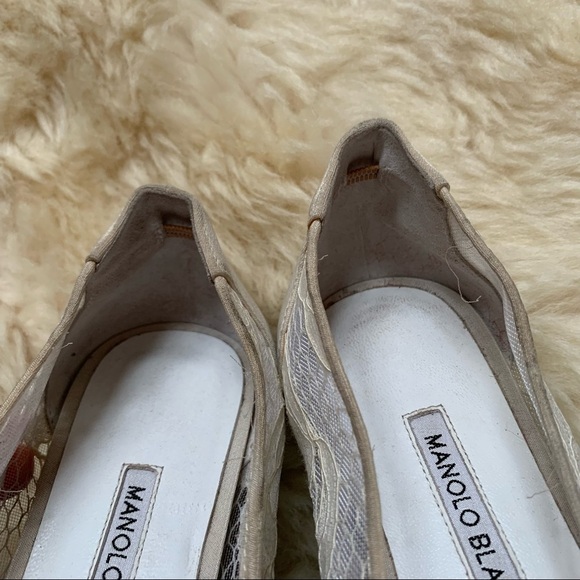 Manolo Blahnik Crystal Embellished Hangisi White Bridal Lace Buckle Classic Flat - Picture 10 of 14